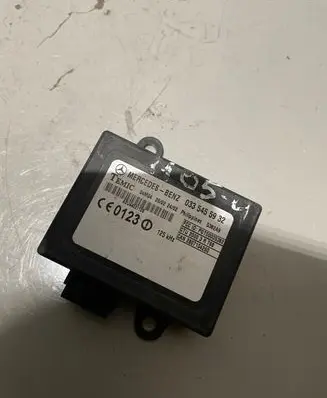 Mercedes-Benz Sprinter W906 Immobilizer control unit/module 0335455932