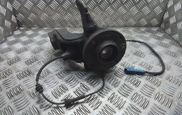 Peugeot 207 Front wheel hub