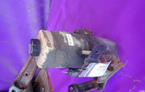 Ford Focus C-MAX Power steering pump 3M513K514DG