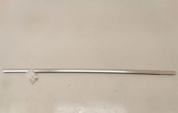 Volkswagen Phaeton Front door glass trim molding 3D4837890
