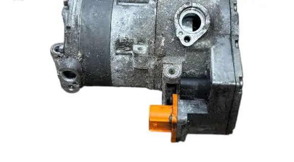 Volkswagen PASSAT B8 Air conditioning (A/C) compressor (pump) 12E820803E