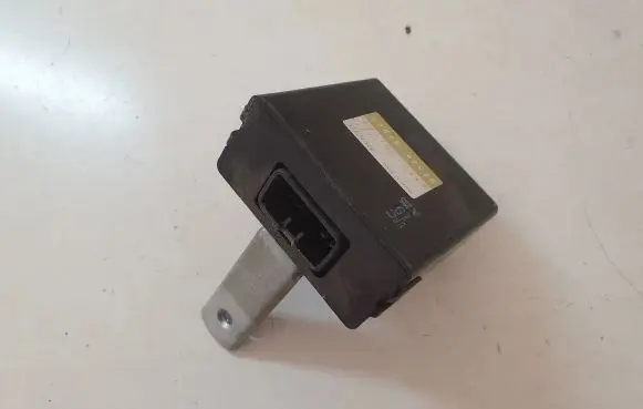 Toyota Land Cruiser (HDJ90) Other control units/modules 8748060020