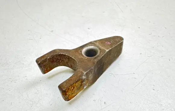 Toyota Auris 150 Fuel Injector clamp holder