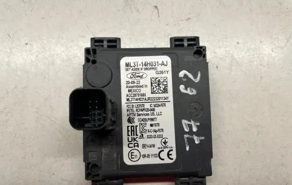 Ford Mach-E I Blind spot module ML3T14H031AJ