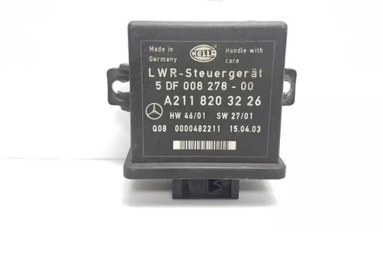 Mercedes-Benz E W211 Light module LCM A2118203226