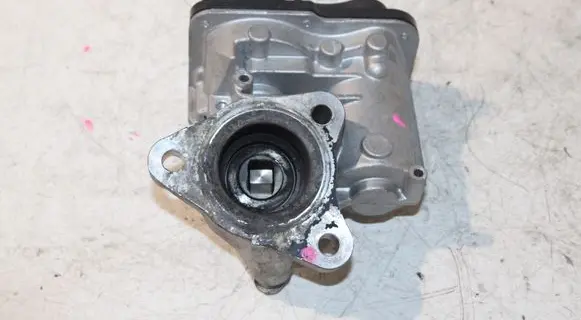 Renault Megane IV EGR valve 147102557R H8201143495