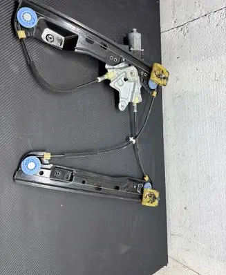 Opel Insignia A Front door window regulator with motor 965867102