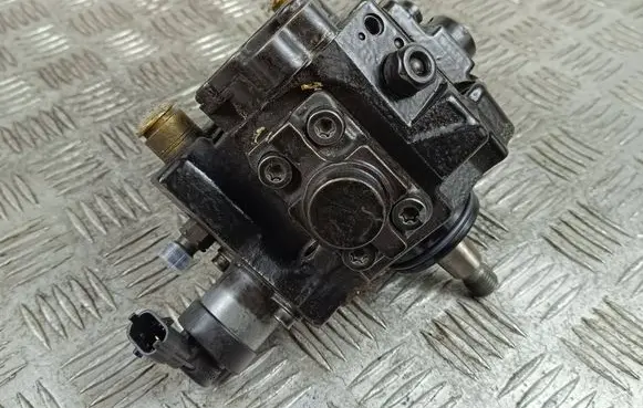 KIA Ceed Fuel injection high pressure pump 0445010206 331002A420 01006007761