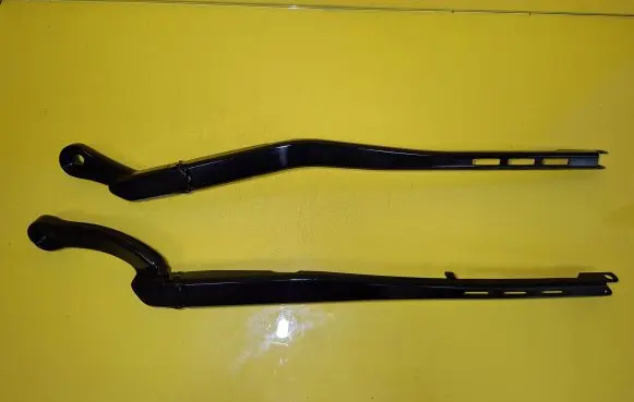 Audi A4 S4 B6 8E 8H Front wiper blade arm 8E1955407A 8E1955408A