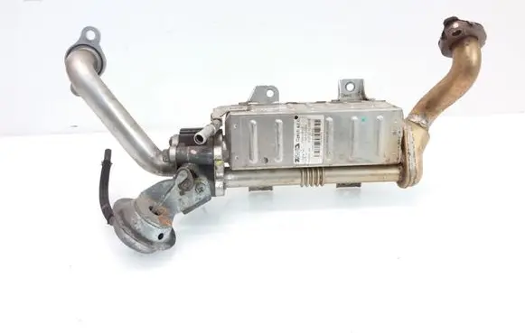 Toyota Avensis T270 EGR valve cooler 256010R020 13064130000
