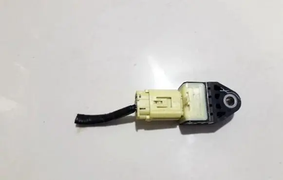Toyota RAV 4 (XA30) Airbag deployment crash/impact sensor 8983133020 703.431pjl