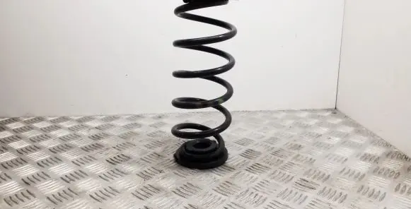 Audi TT TTS Mk2 Rear coil spring 8J0512149 1K0512297D