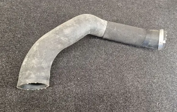 Land Rover Discovery 5 Intercooler hose/pipe