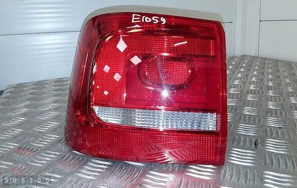 Volkswagen Cross Touran I Rear/tail lights