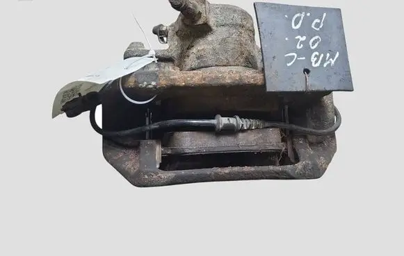 Mercedes-Benz C W203 Front brake caliper