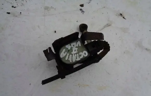 Audi A6 S6 C6 4F Headlight/headlamp level sensor 1T0907503