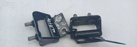 Mitsubishi Outlander Tailgate/trunk/boot hinge