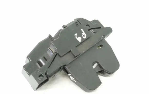 Peugeot 308 Loading door lock 9671153680