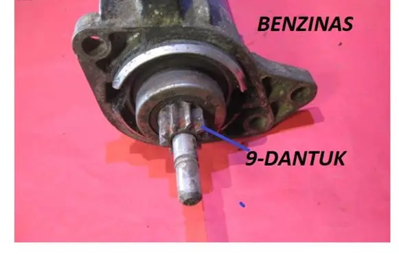 Volkswagen Golf II Starter motor 1005822457