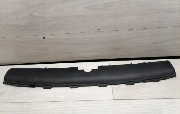 Porsche Cayenne (9Y0 9Y3) Intercooler air channel guide 9Y0121710E