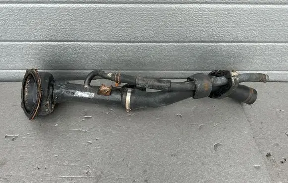 Nissan King Cab, Navara Fuel tank filler neck pipe 17220VJ505