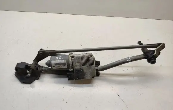 Audi A5 8T 8F Front wiper linkage and motor 8T2955119 8T2955119C