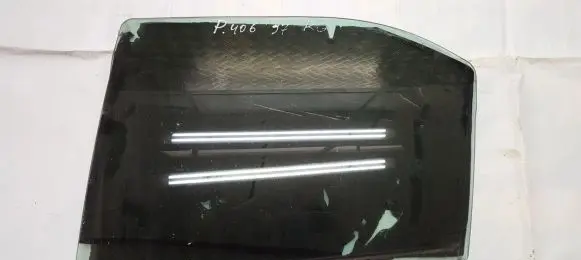 Peugeot 406 Rear door window glass