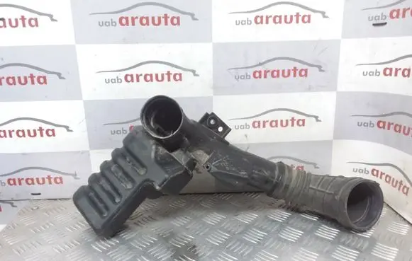 Honda CR-V Air intake duct part RES30