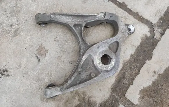 Mercedes-Benz GLE AMG (W166 - C292) Rear upper control arm/wishbone 16606
