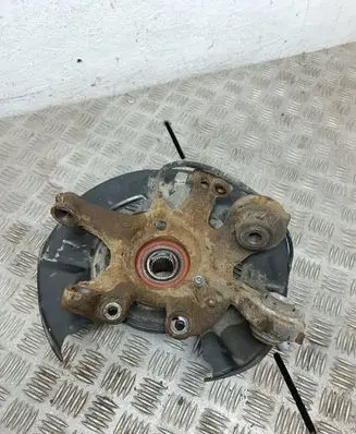 BMW 1 E81 E87 Rear wheel hub