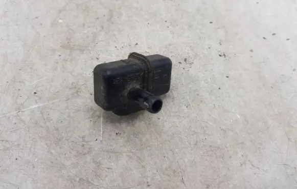 Nissan X-Trail T30 Vacuum valve NOCODE