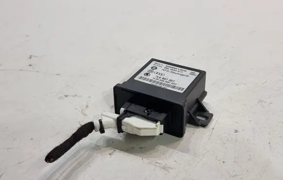 Volkswagen Touareg I Light module LCM 7L6907357