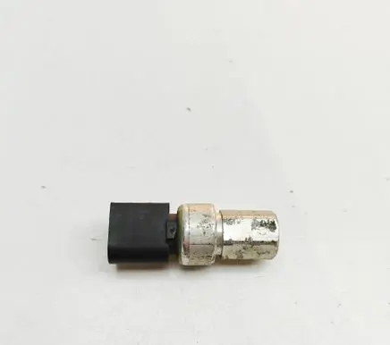 Volkswagen Transporter - Caravelle T6 Air conditioning (A/C) pressure sensor 1K0959126E