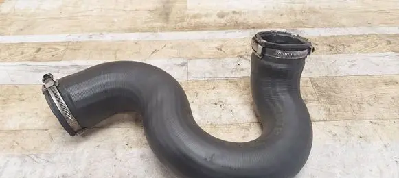 Peugeot 308 Intercooler hose/pipe 9657574580