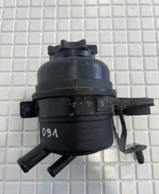 BMW X1 E84 Power steering fluid tank/reservoir 6851218 10637110