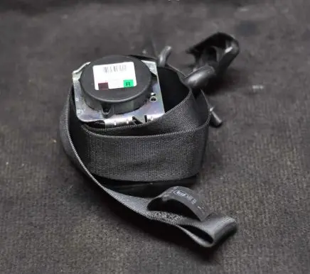 Opel Astra H Front seatbelt 13253566