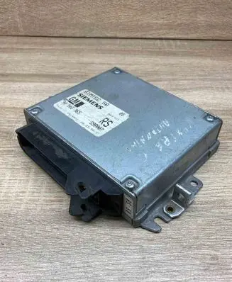 Opel Vectra B Engine control unit/module ECU 90506365 5WK9073