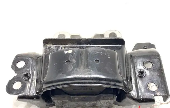Skoda Kamiq Engine mount vacuum valve 2Q0199555BL