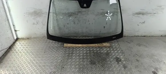Mercedes-Benz C W204 Front windscreen/windshield window 43R000983