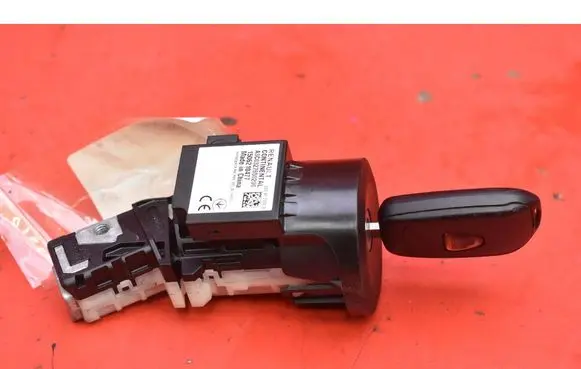 Dacia Sandero Ignition lock N0504858