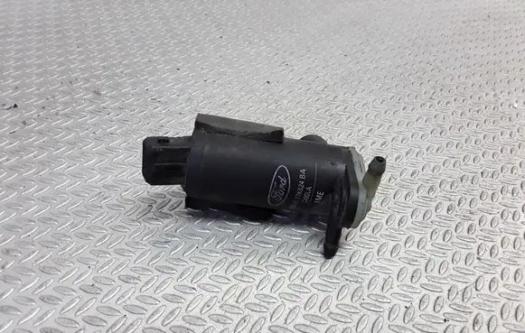 Ford Mondeo Mk III Windscreen/windshield washer pump 93BB17K624BA