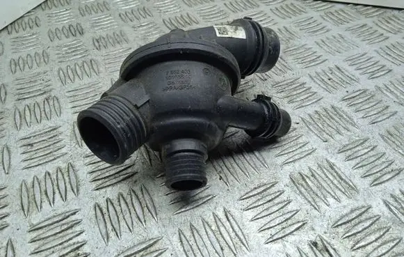 Thermostat/thermostat housing