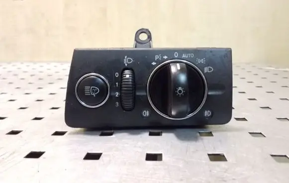 Mercedes-Benz E W211 Light switch 2115450504