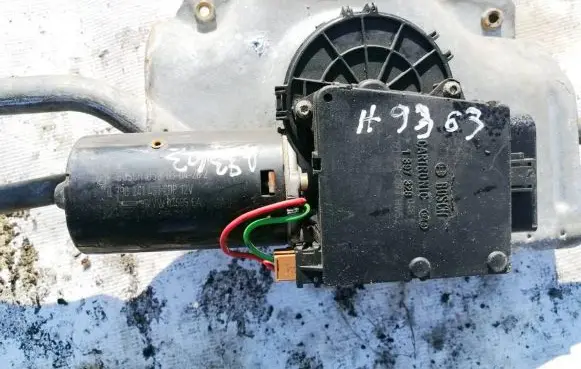 Seat Alhambra (Mk1) Wiper motor 0390241431 95vw17505ea