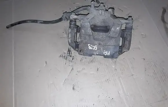 Opel Zafira C Front brake caliper 13430603