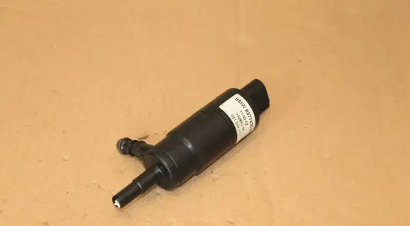 BMW X5 E53 Headlight washer pump 8377430 7217792