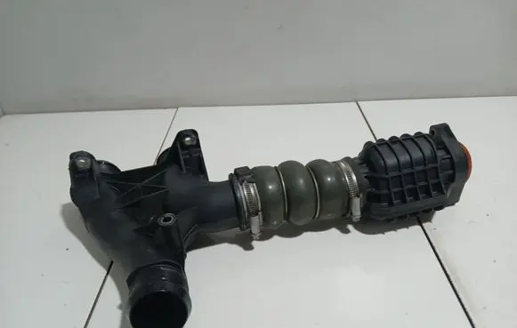 Citroen C4 II Intercooler hose/pipe 9678406580