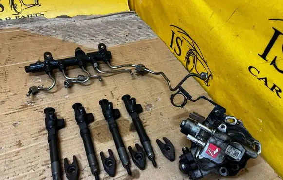 Ford Mondeo MK V Fuel injector 228630716 28388960 9674984080