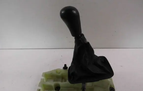 Toyota Avensis T220 Gear shifter/selector