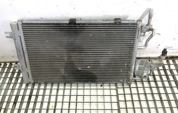 Opel Zafira B Coolant radiator